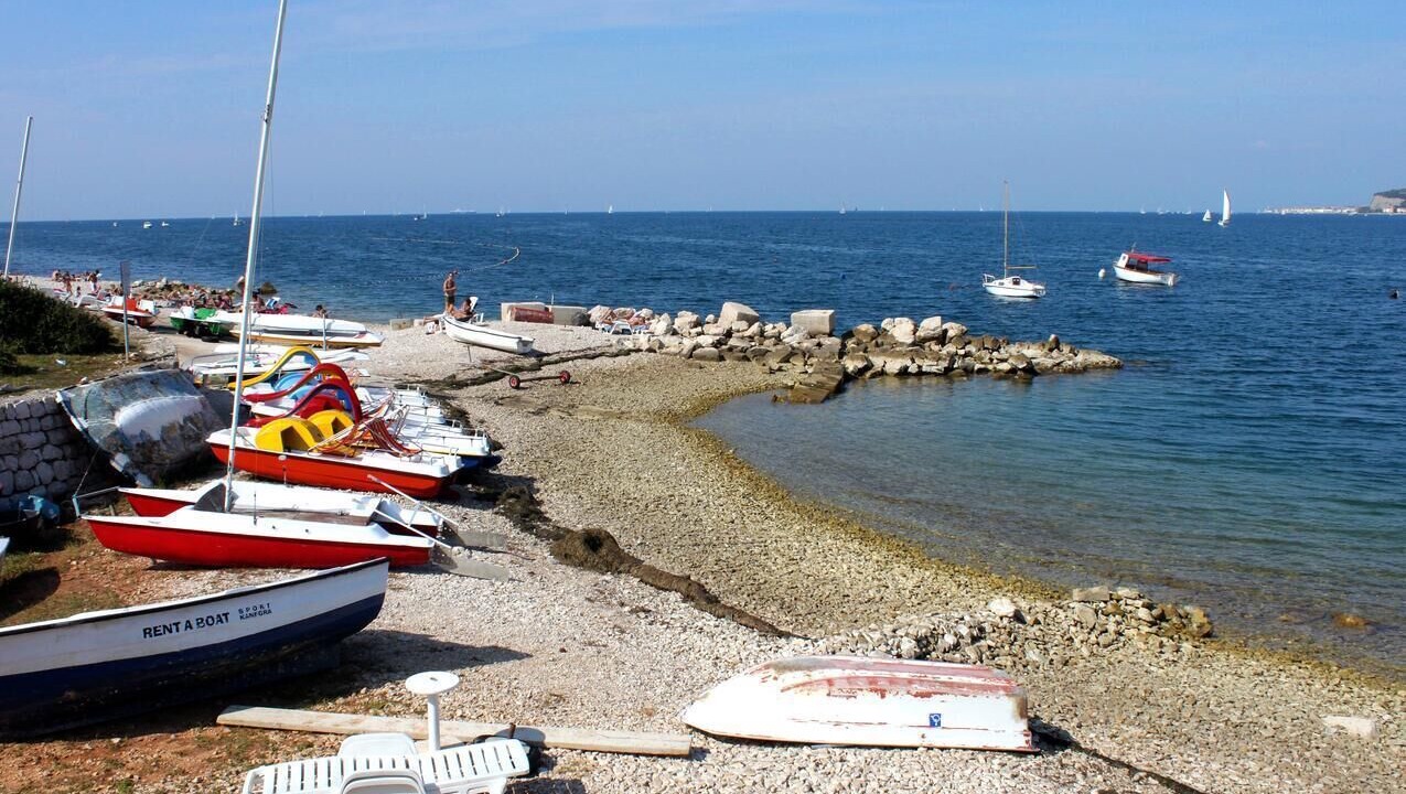 Photo of Others in Kastel