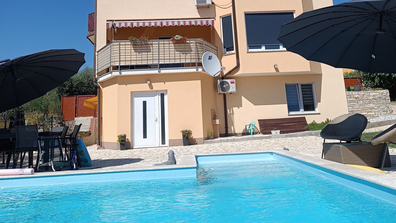 Photo of Outdoor in Kastel