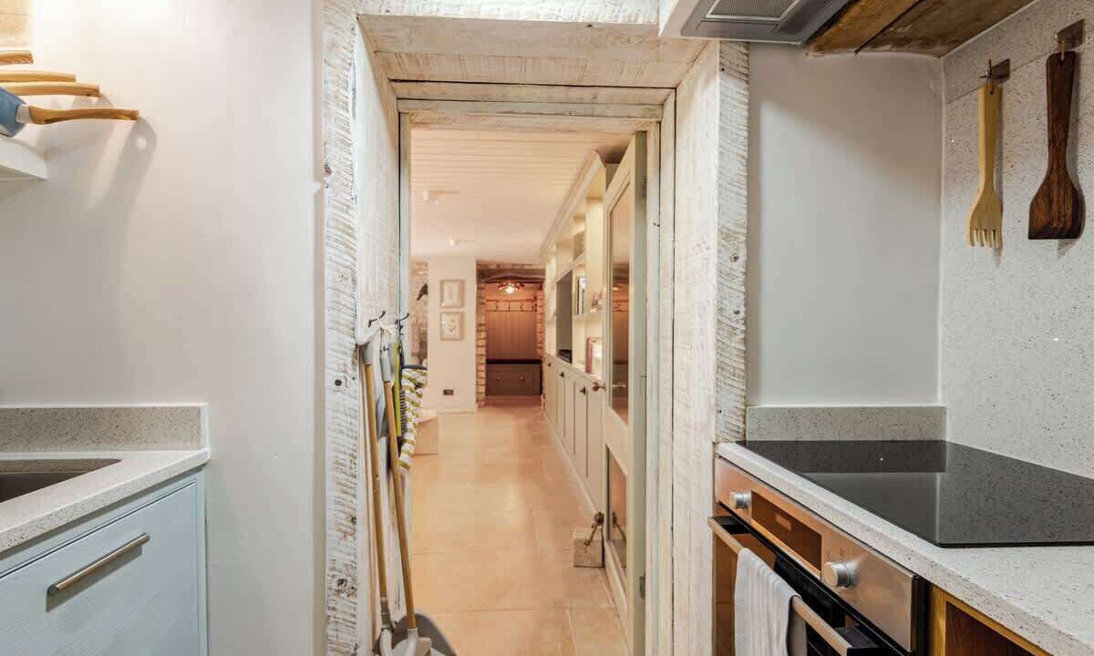 Photo of Kitchen in Brimpsfield