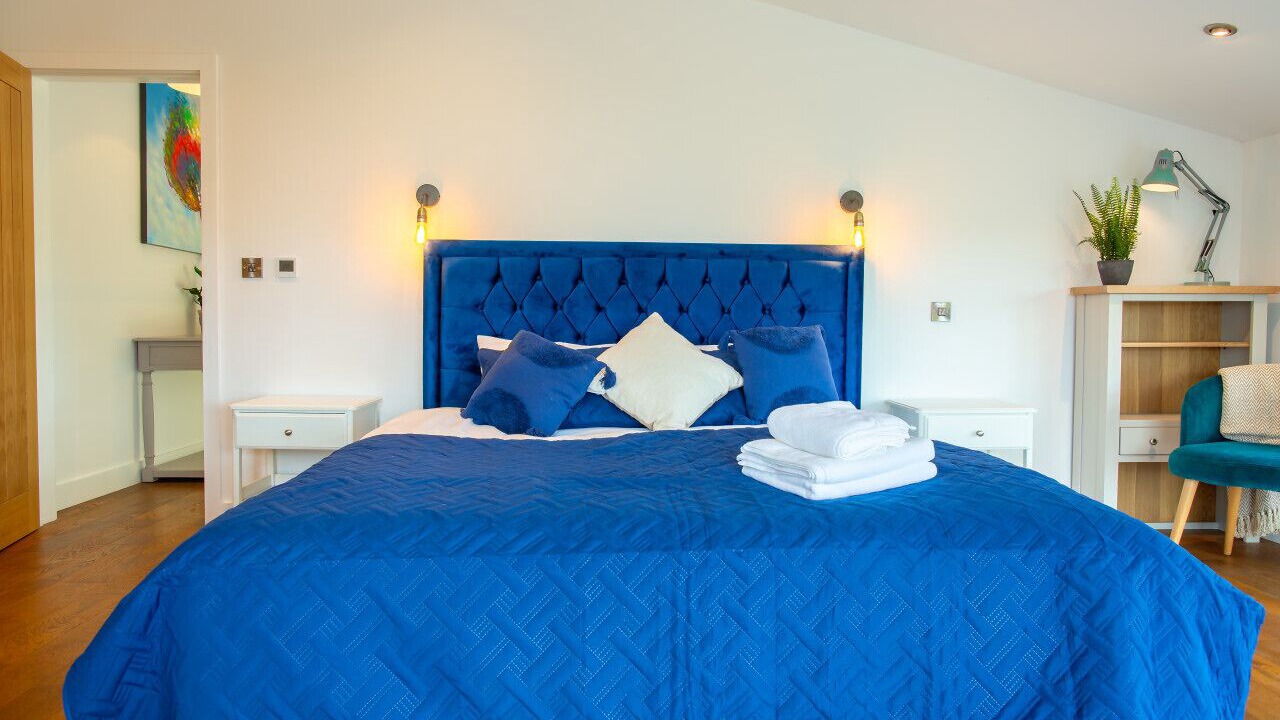 Photo of Bedroom in Cropthorne