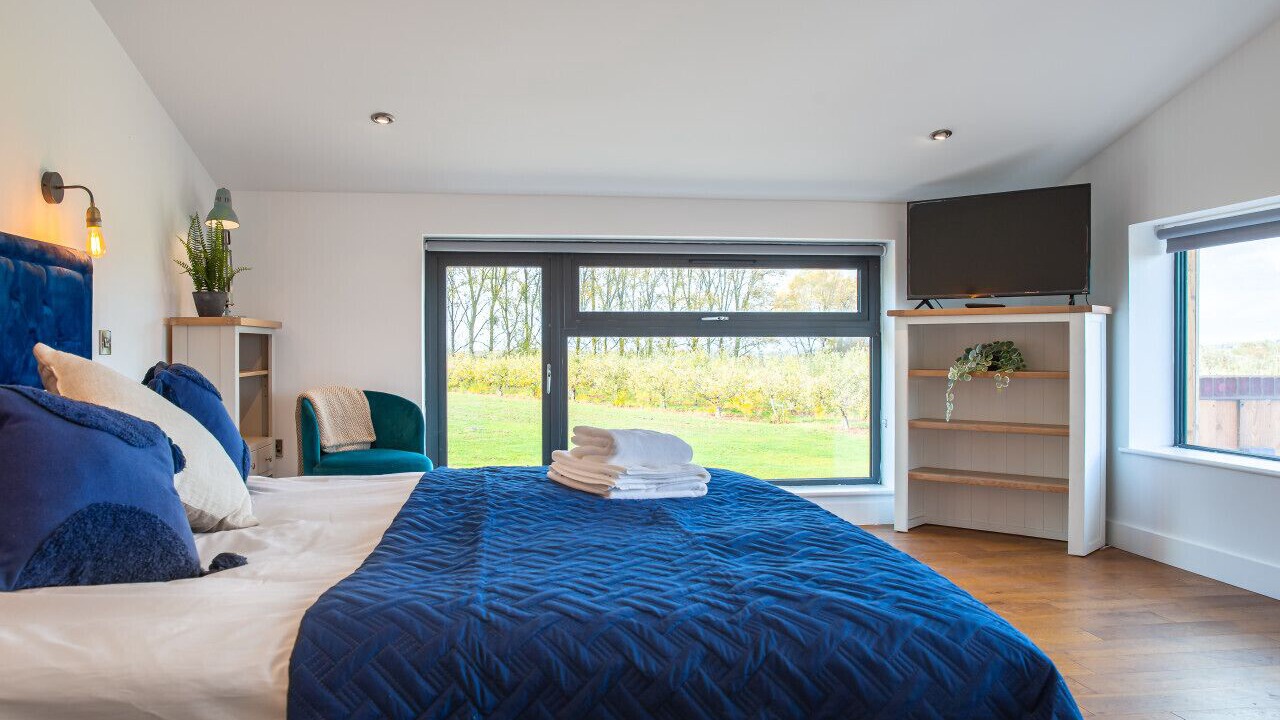 Photo of Bedroom in Cropthorne