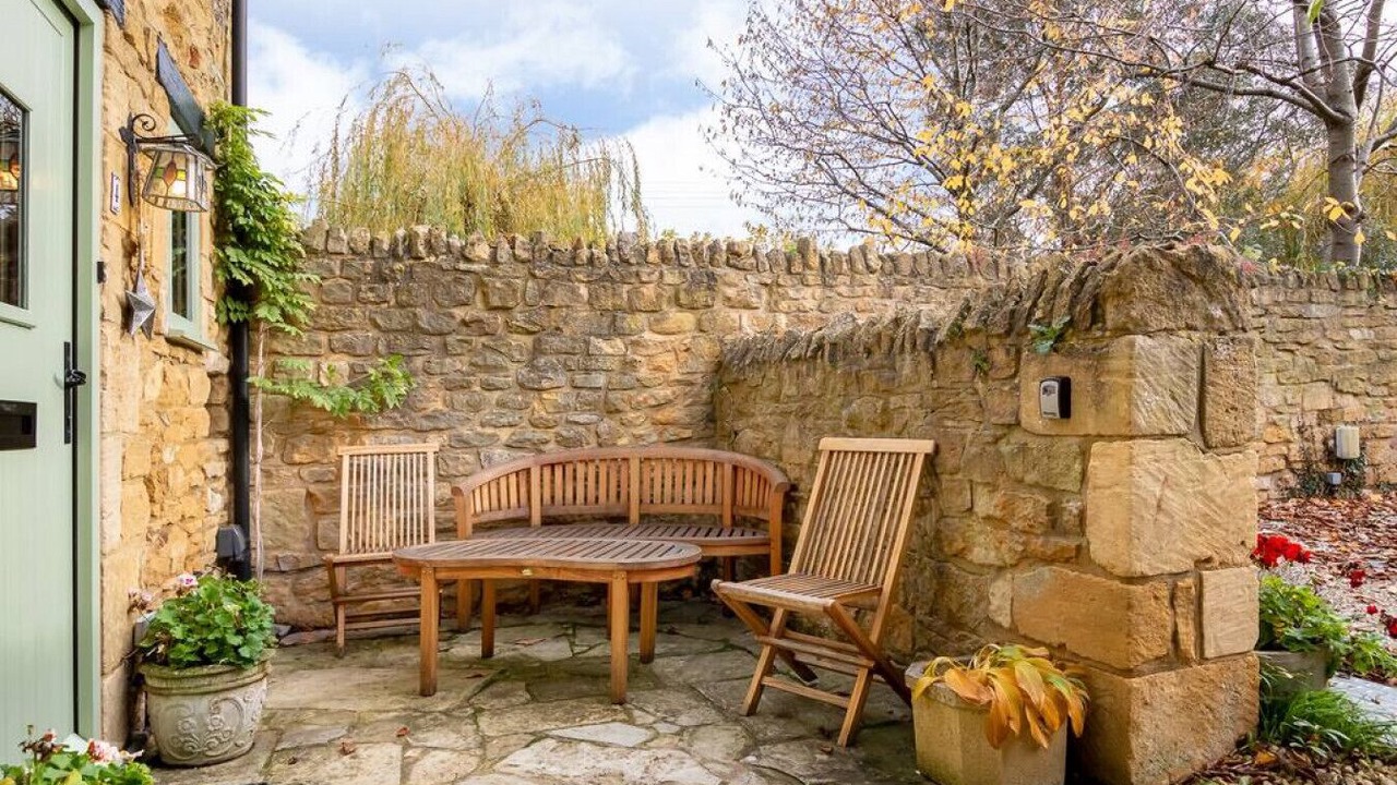 Photo of Patio Balcony in Cow Honeybourne