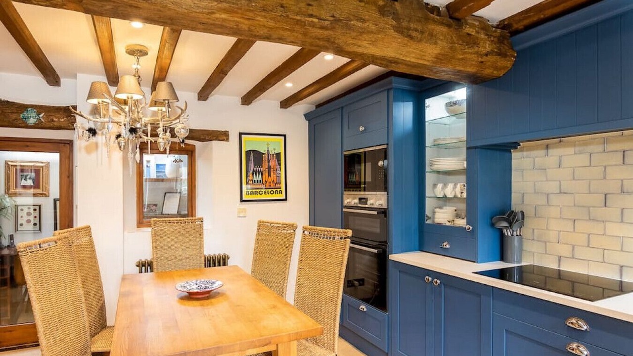 Photo of Others in Cow Honeybourne