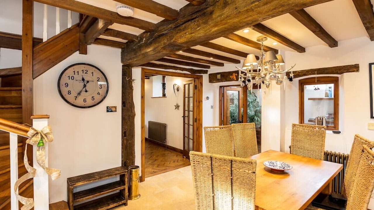 Photo of Others in Cow Honeybourne