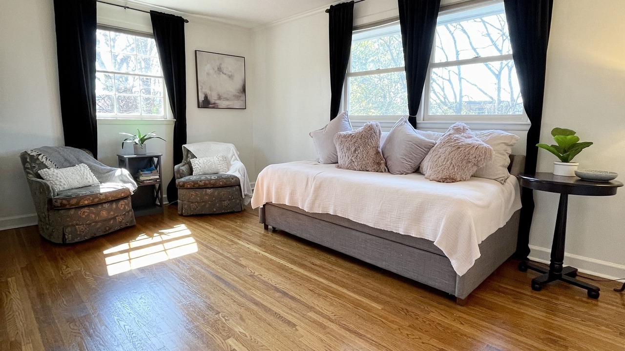 Photo of Bedroom in Green Hills