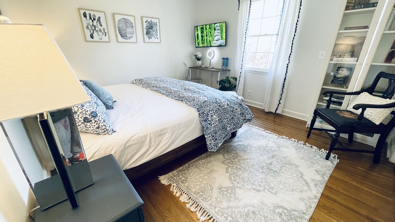 Photo of Bedroom in Green Hills
