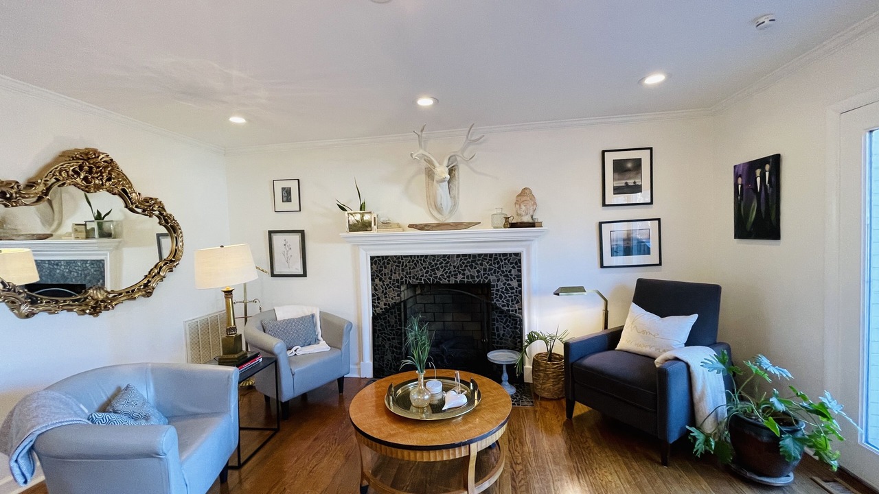 Photo of Livingroom in Green Hills