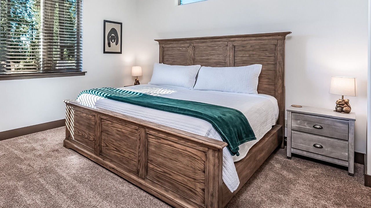 Photo of Bedroom in Shaver Lake
