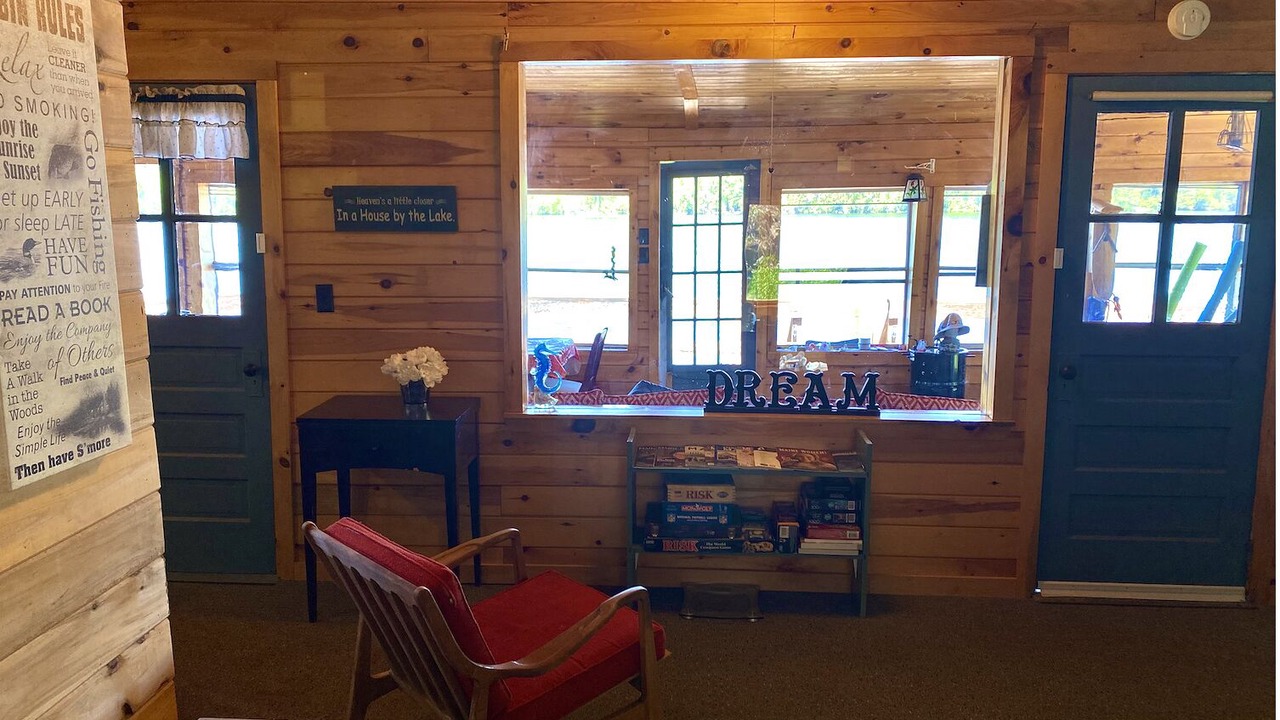 Photo of Others in Lincoln