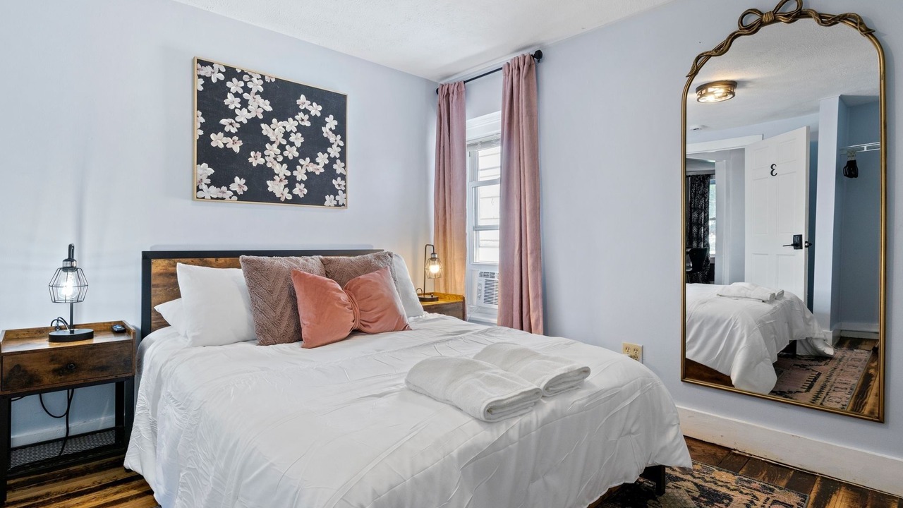 Photo of Bedroom in Ithaca
