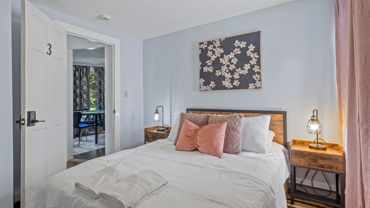 Photo of Bedroom in Ithaca