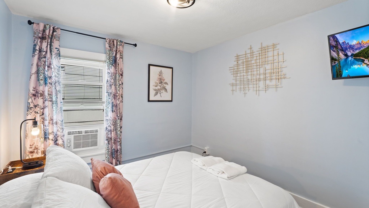 Photo of Bedroom in Ithaca