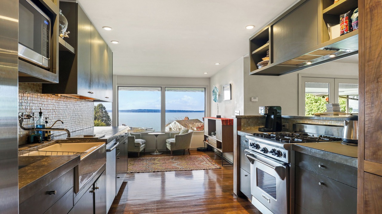 Photo of Kitchen in North Beach/Blue Ridge