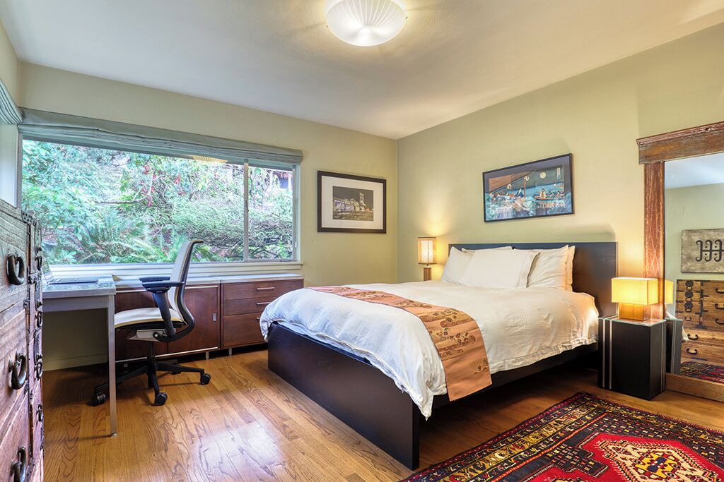 Photo of Bedroom in North Beach/Blue Ridge