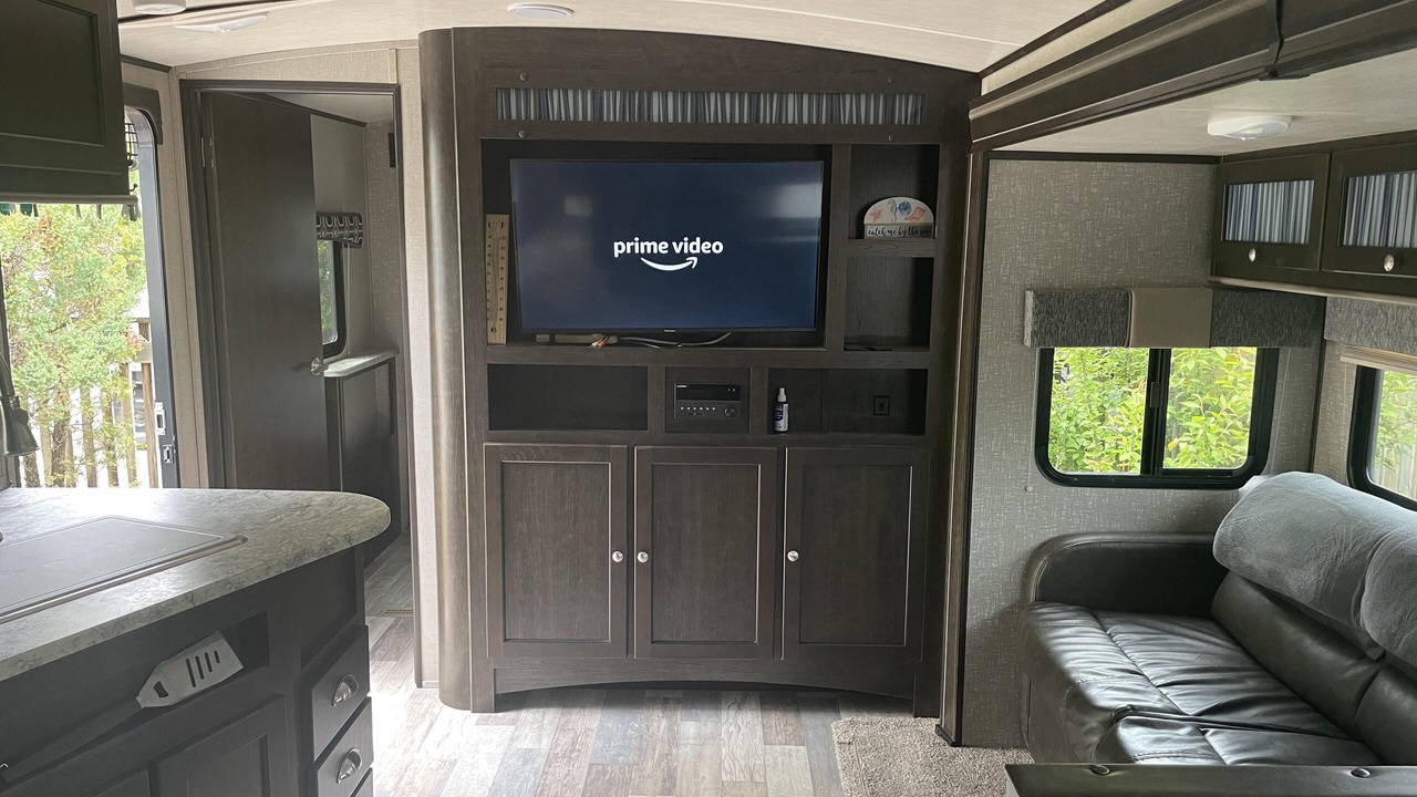 Photo of Livingroom in Wasaga Beach