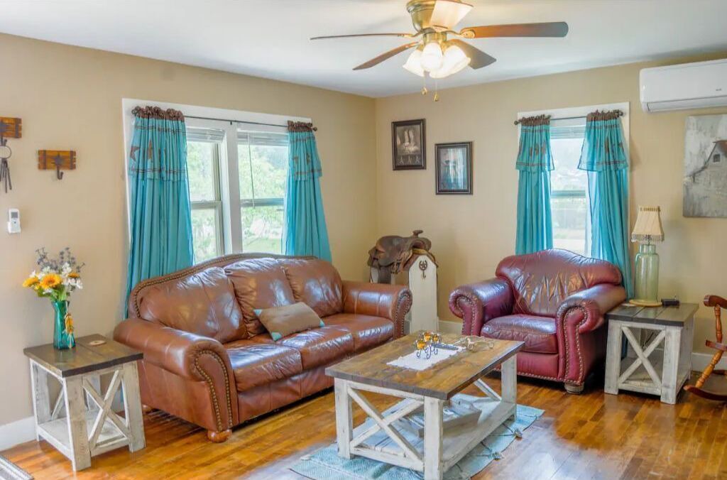 Photo of Livingroom in Markham