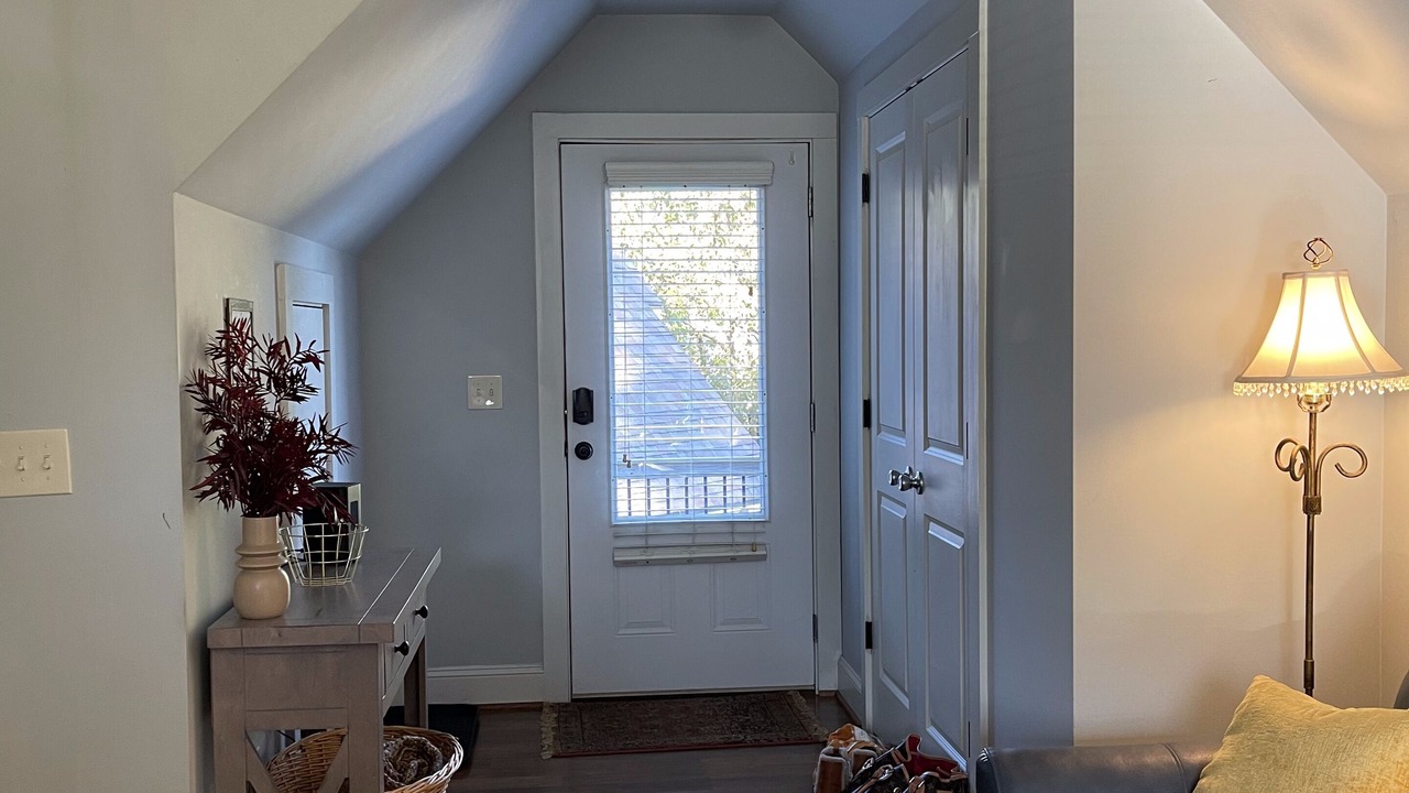 Photo of Livingroom in Marietta