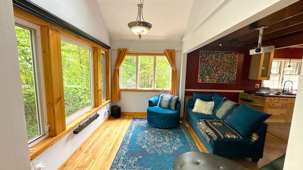 Photo of Livingroom in Canadensis
