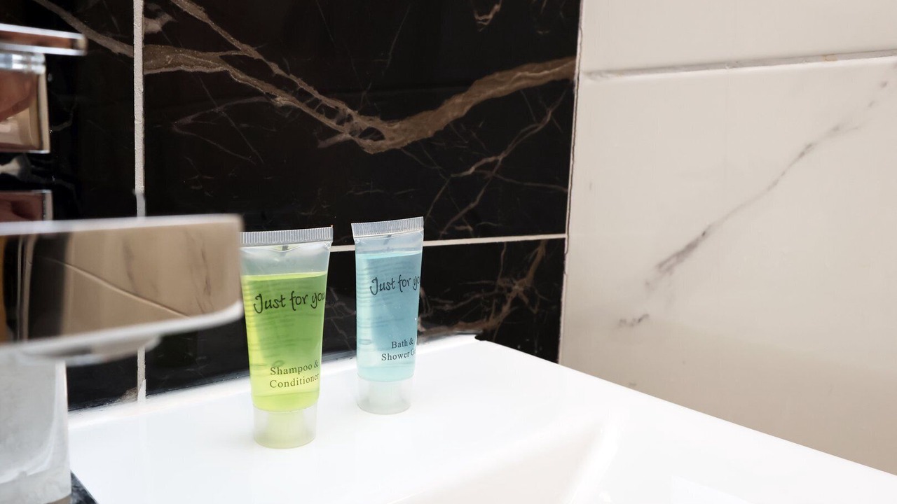 Photo of Bathroom in Penylan