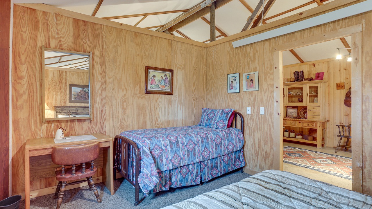 Photo of Bedroom in Hermosa