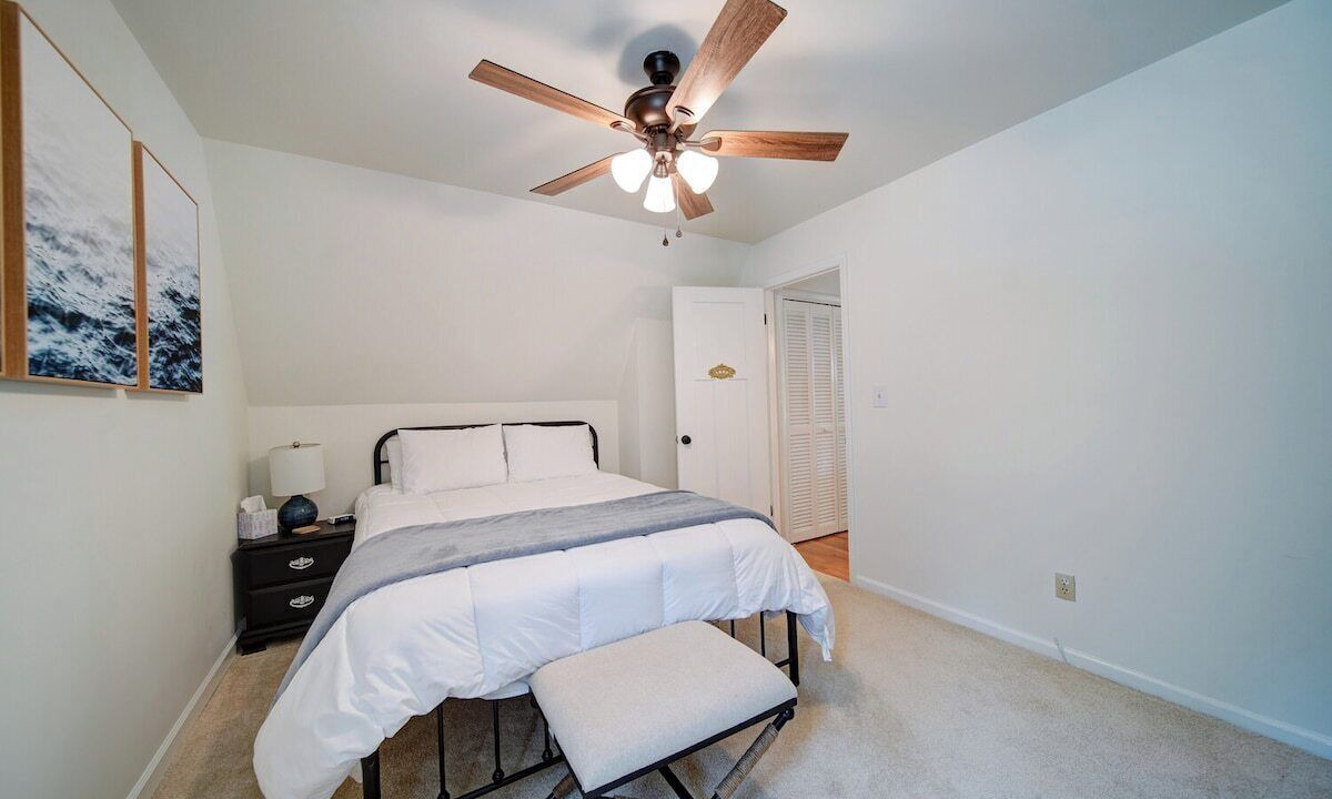 Photo of Bedroom in Southmont