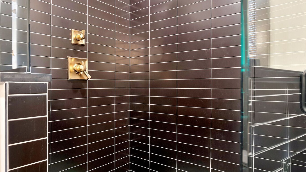 Photo of Bathroom in Cooleys Rift