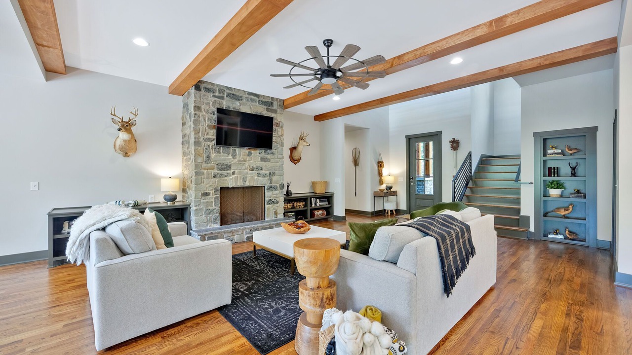 Photo of Livingroom in Cooleys Rift
