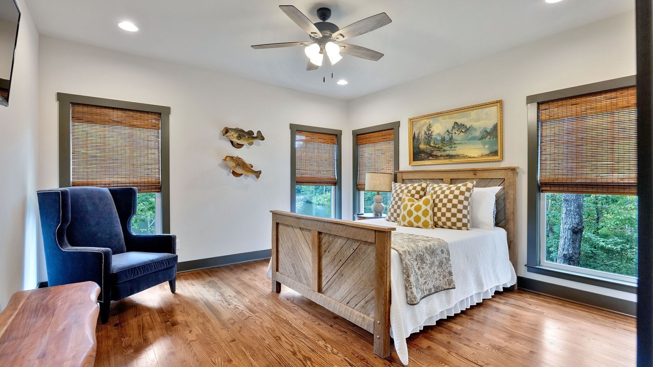 Photo of Bedroom in Cooleys Rift