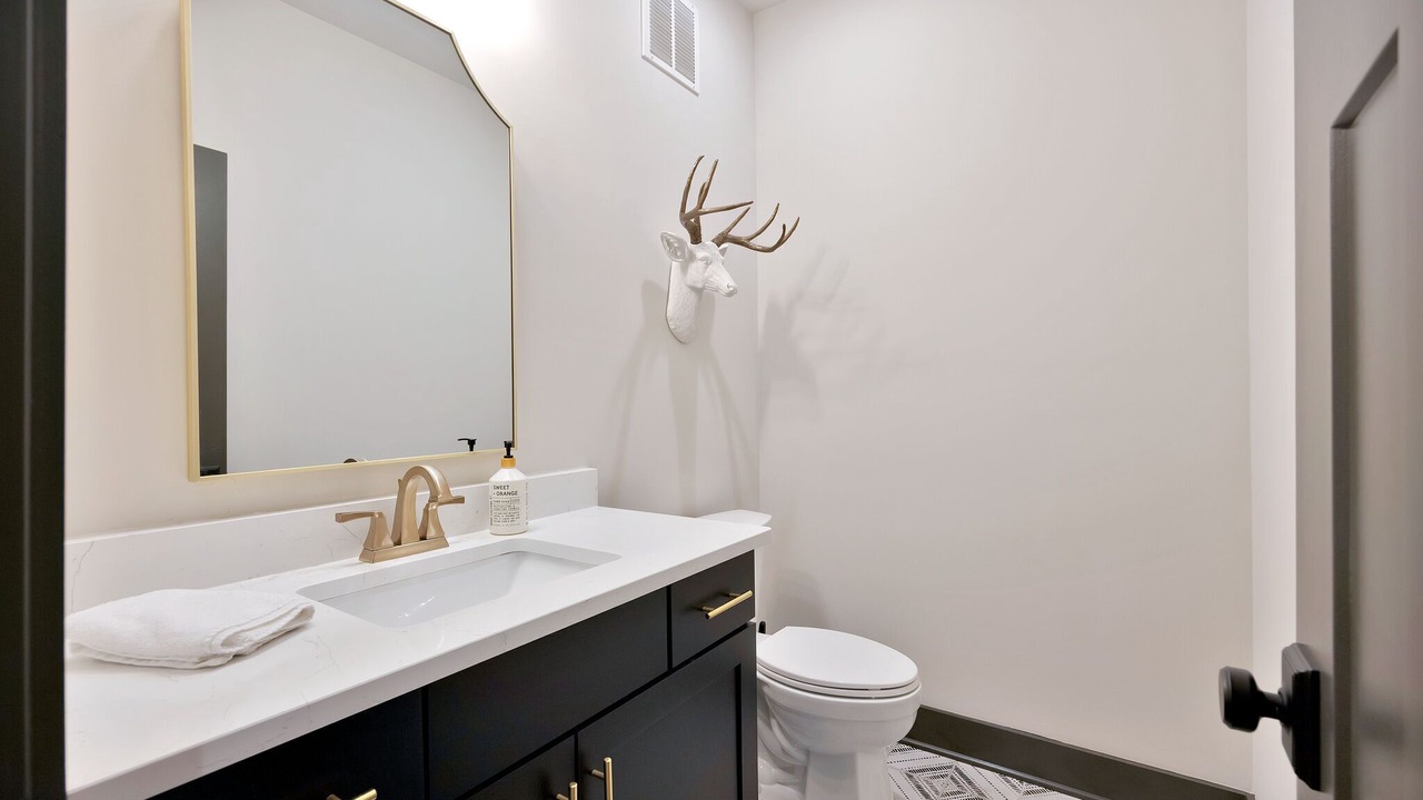 Photo of Bathroom in Cooleys Rift