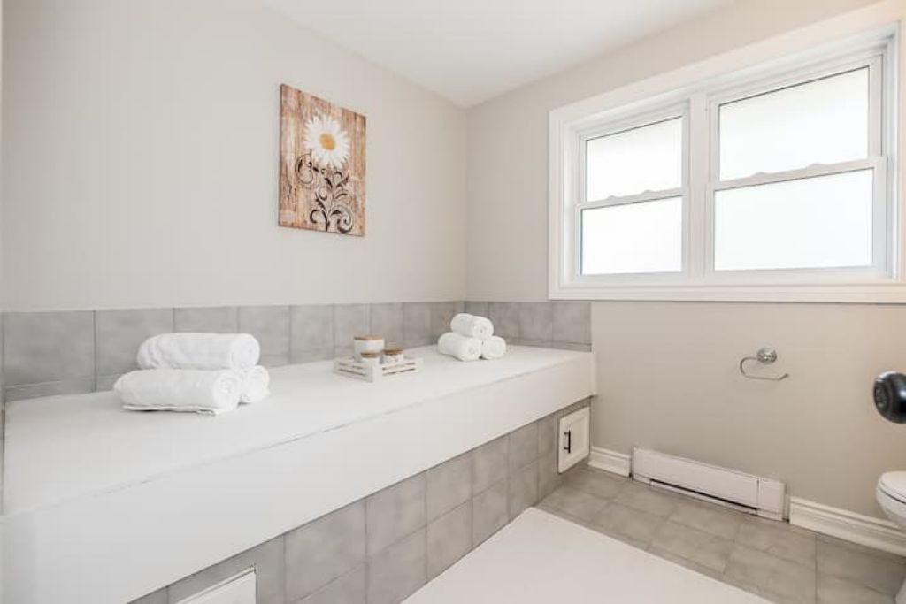 Photo of Bathroom in Alcona