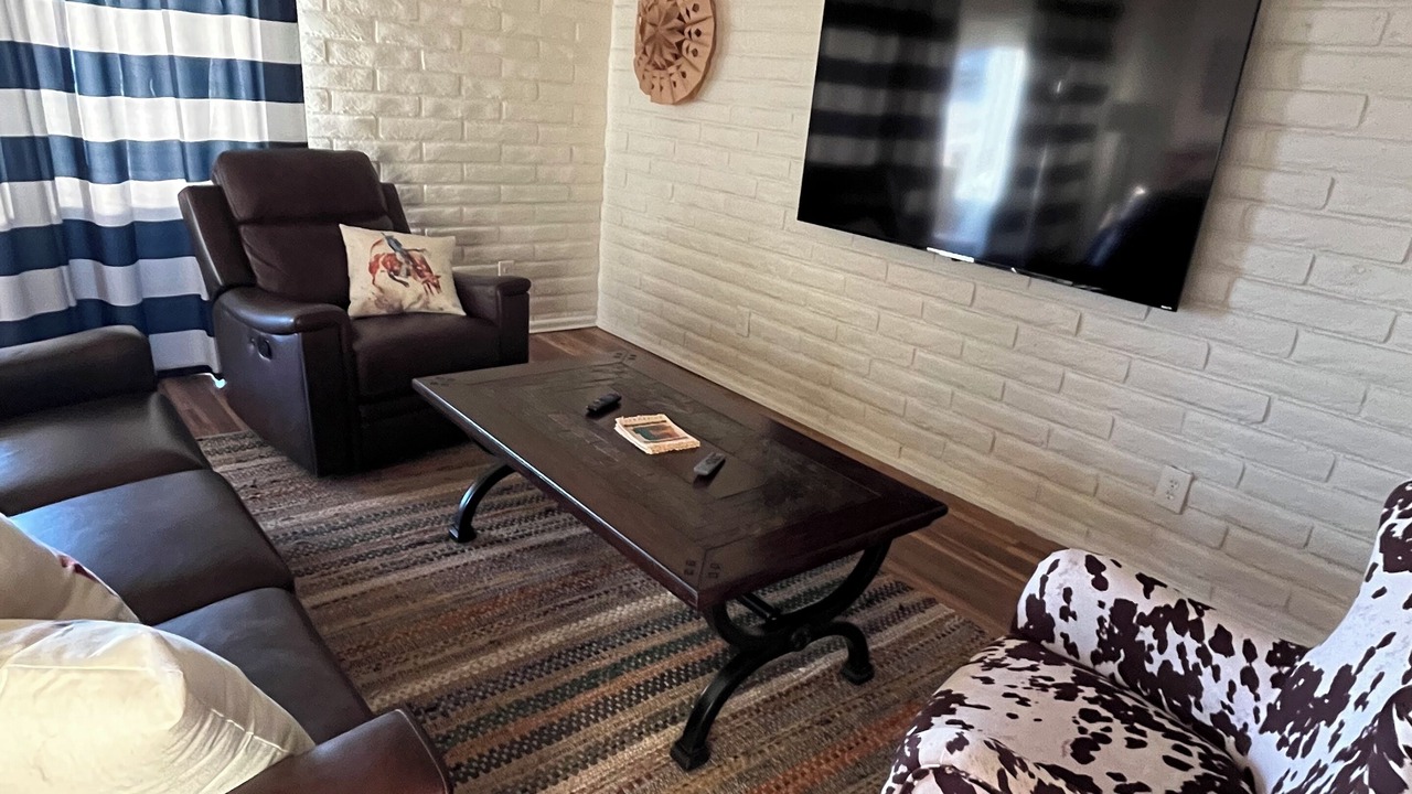 Photo of Livingroom in Tombstone