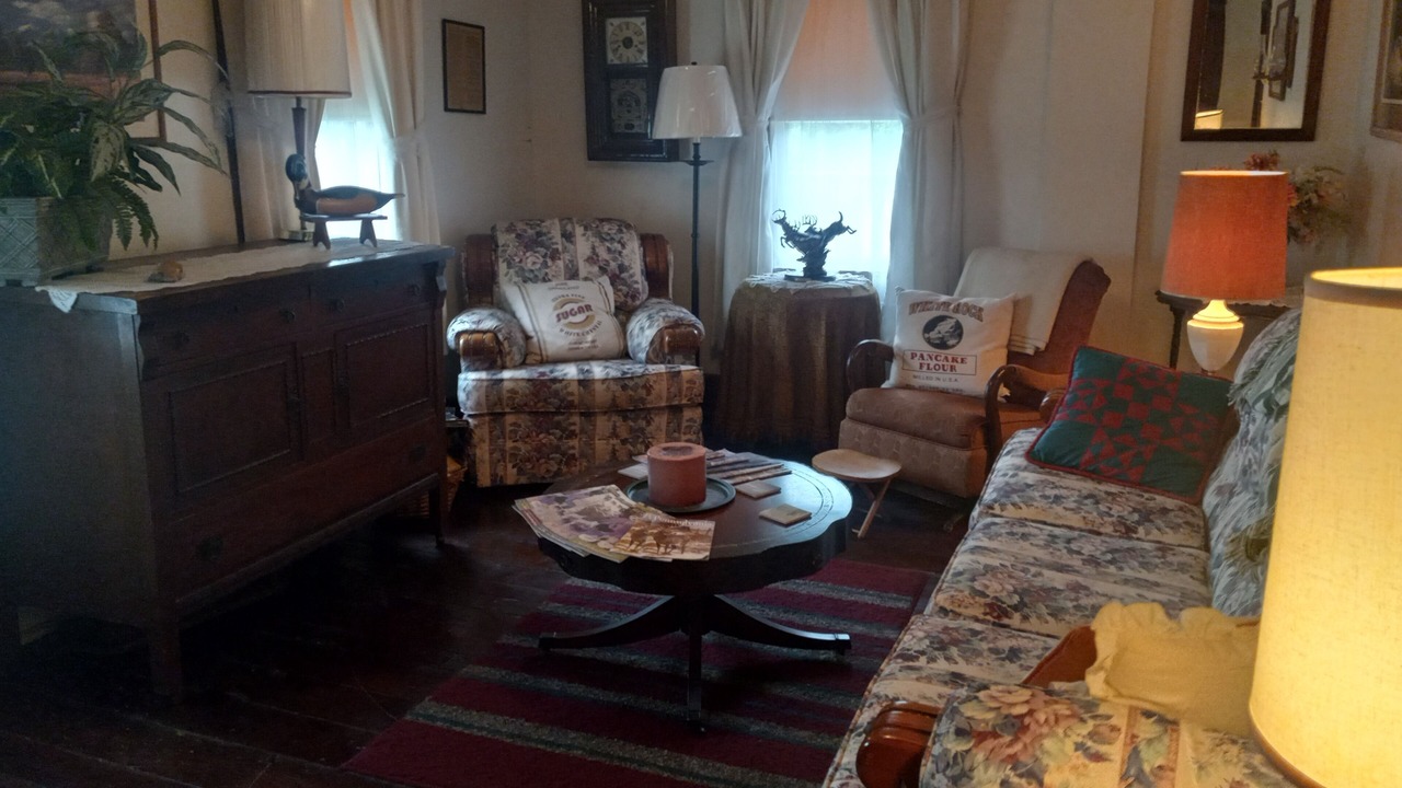 Photo of Livingroom in Harrisonville