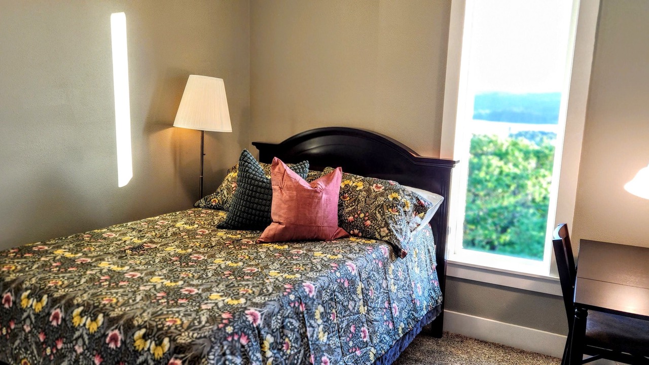 Photo of Bedroom in Carrolls