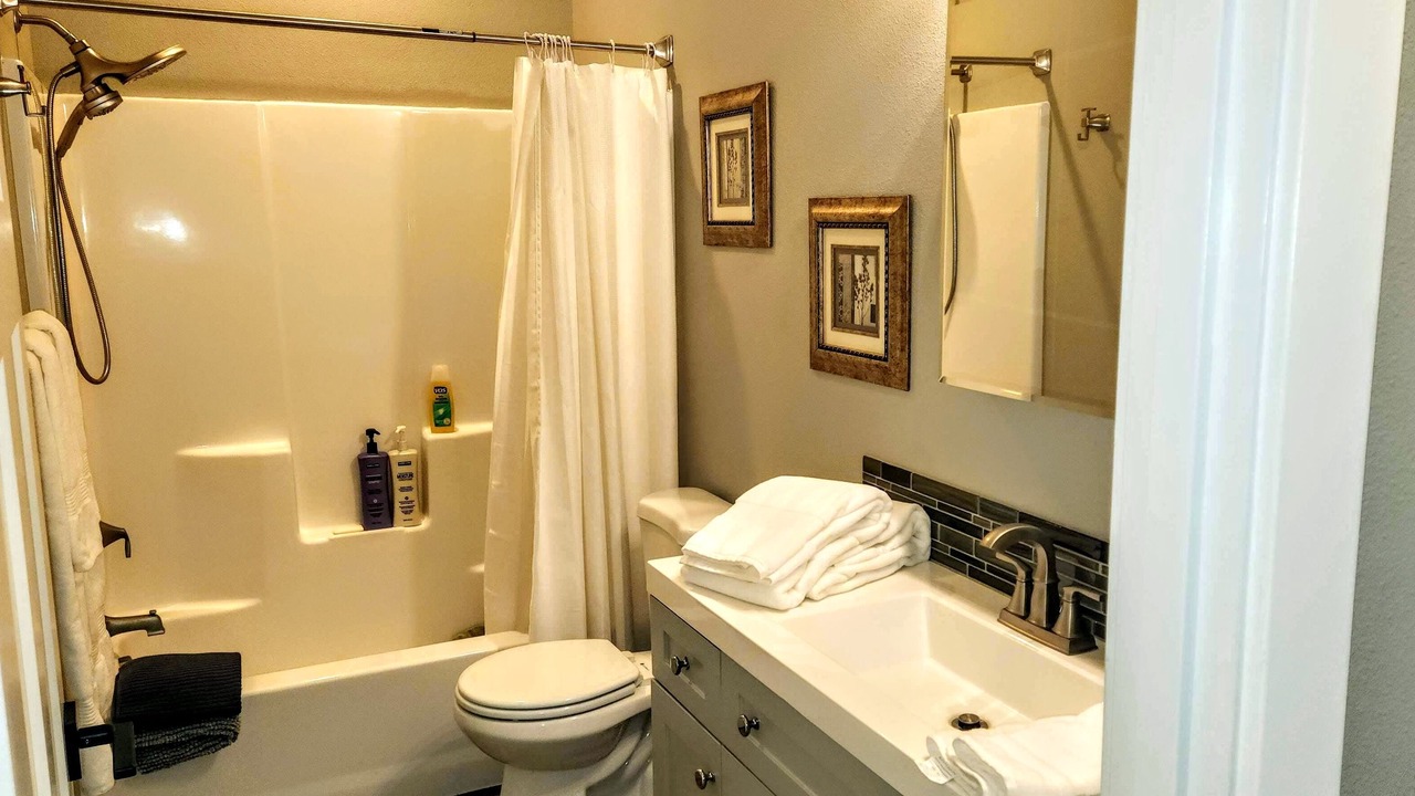 Photo of Bathroom in Carrolls