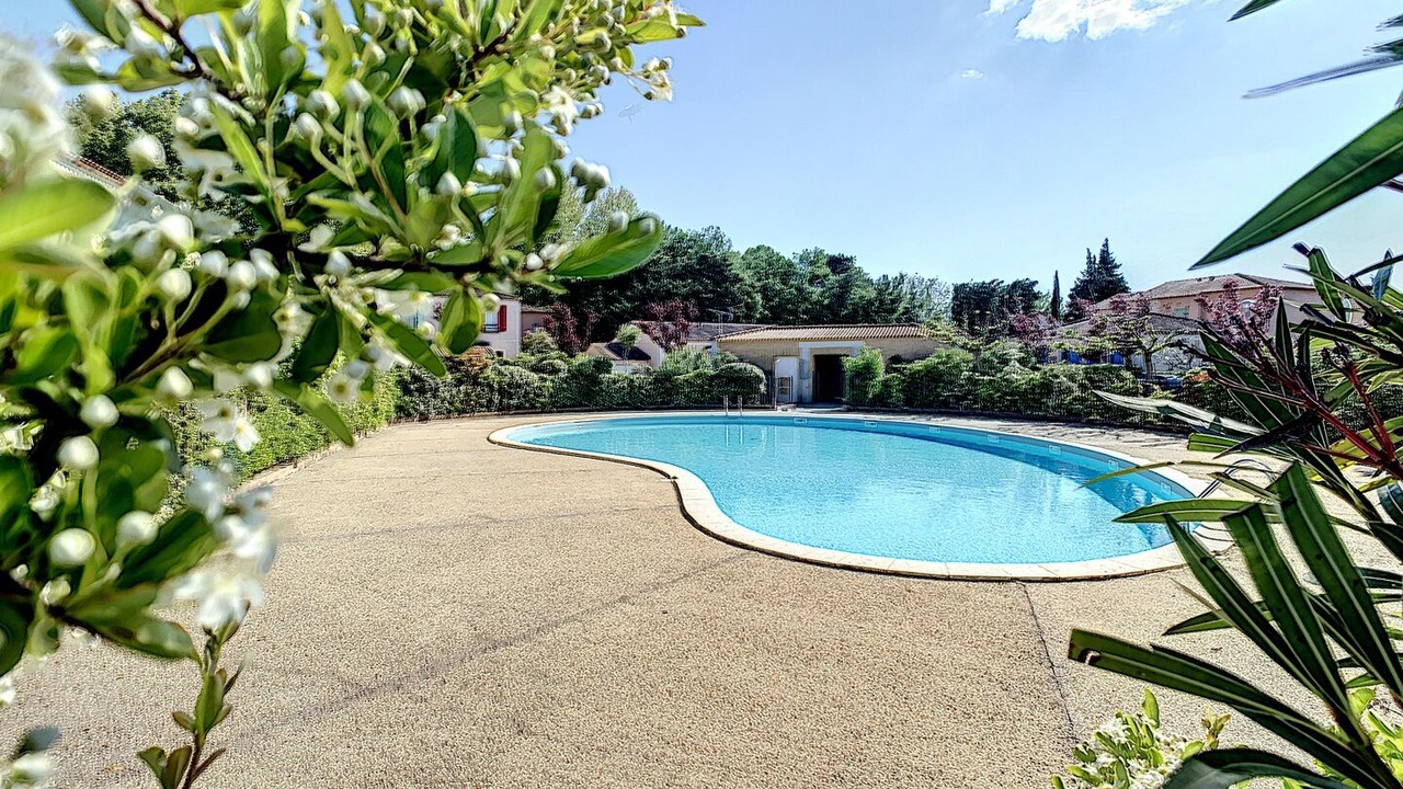 Photo of Outdoor in Loriol-du-Comtat