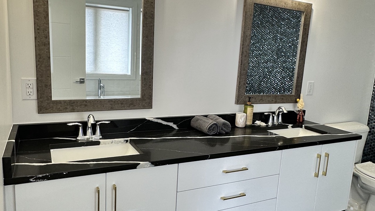Photo of Bathroom in Boblo Island