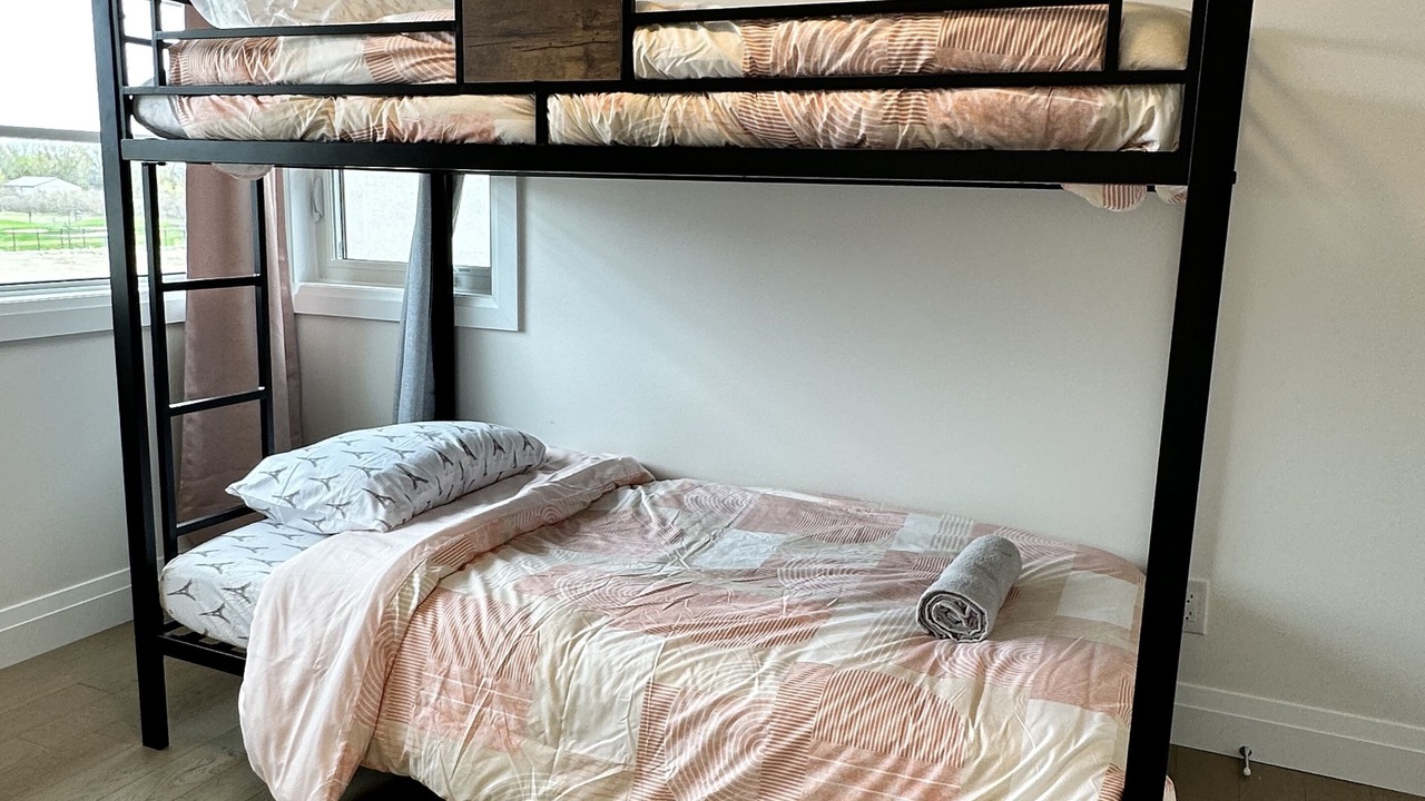 Photo of Bedroom in Boblo Island
