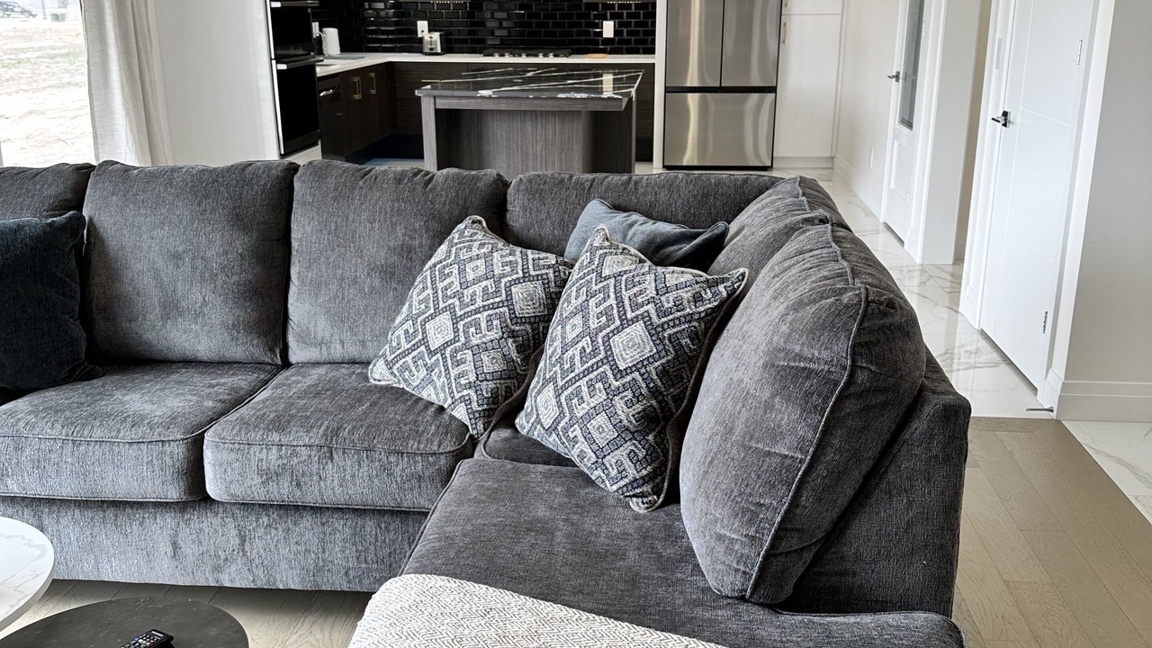 Photo of Livingroom in Boblo Island