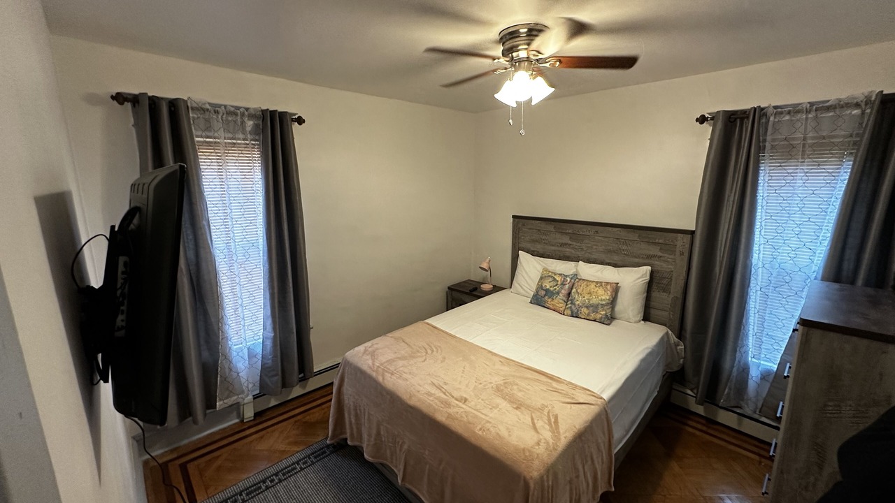 Photo of Bedroom in Albany