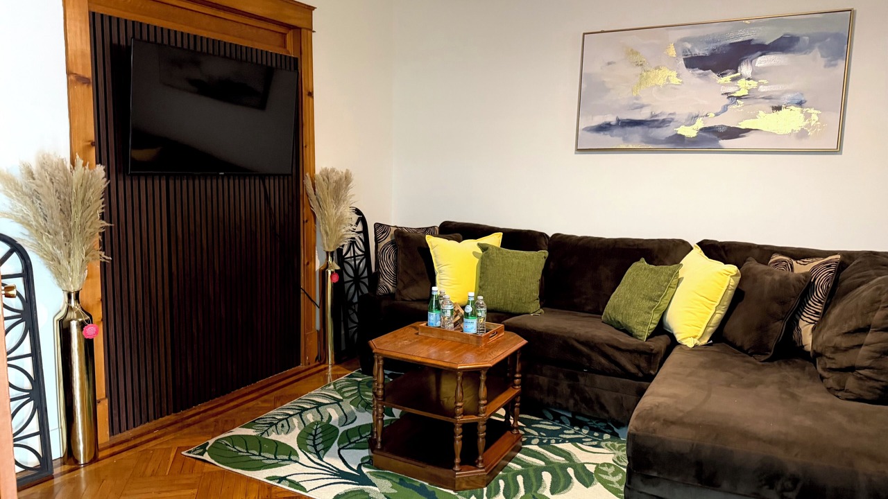 Photo of Livingroom in Albany