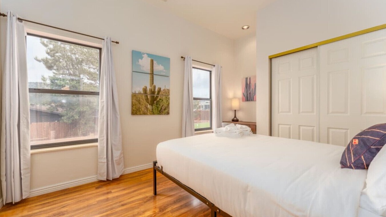 Photo of Bedroom in Oak Creek