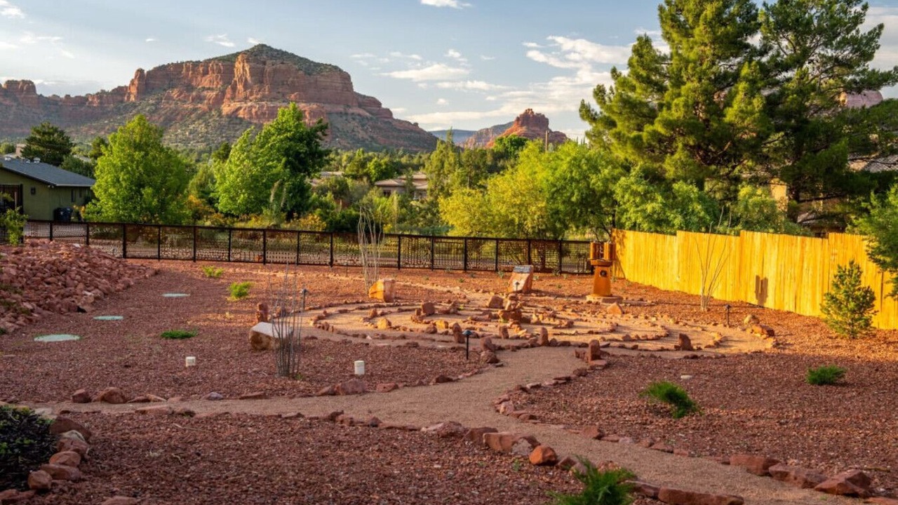 Photo of Outdoor in Oak Creek