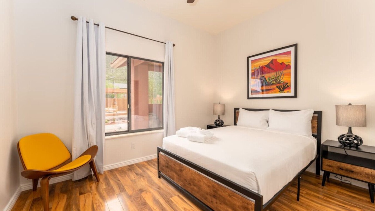 Photo of Bedroom in Oak Creek