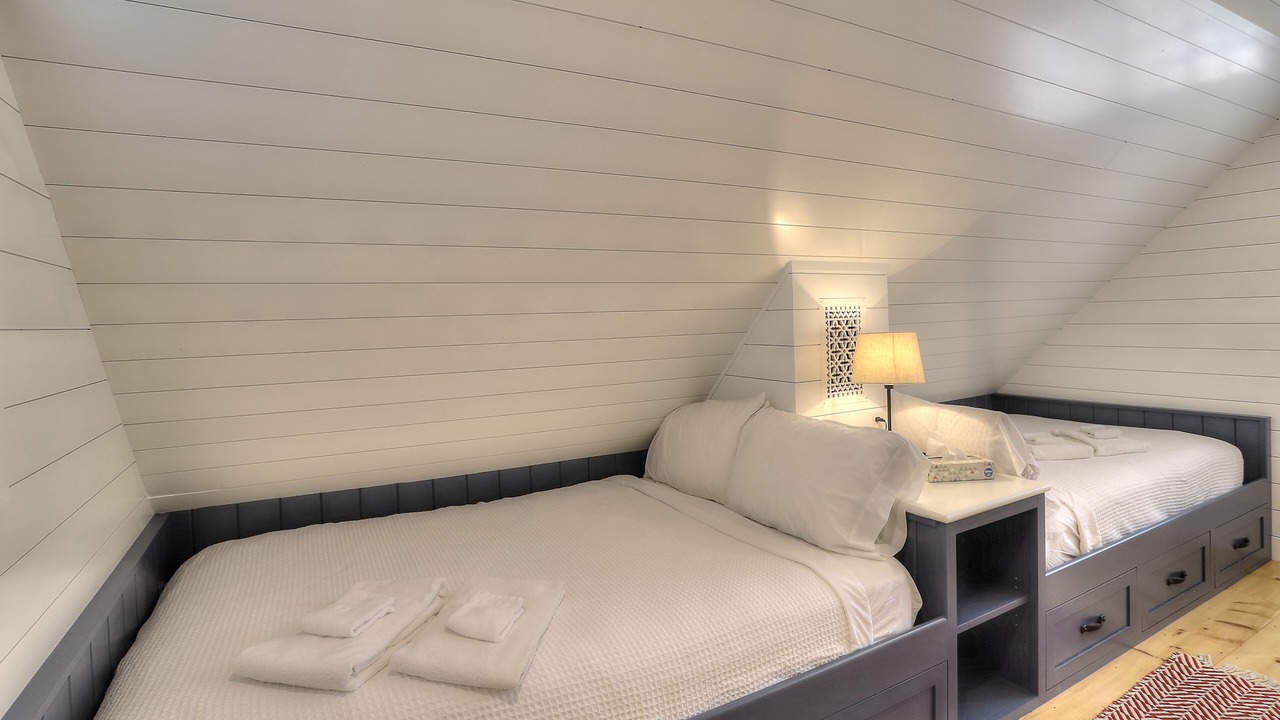 Photo of Bedroom in Oquossoc