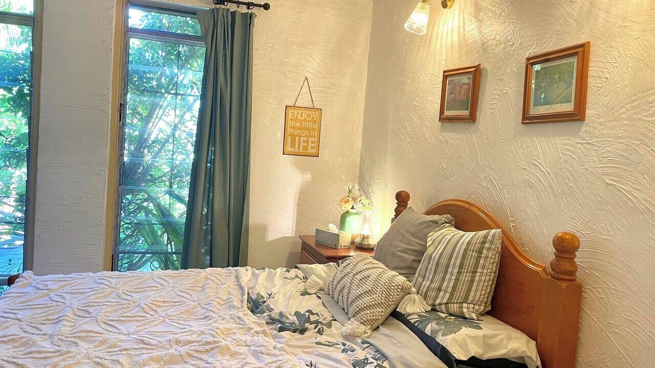 Photo of Others in Springwood