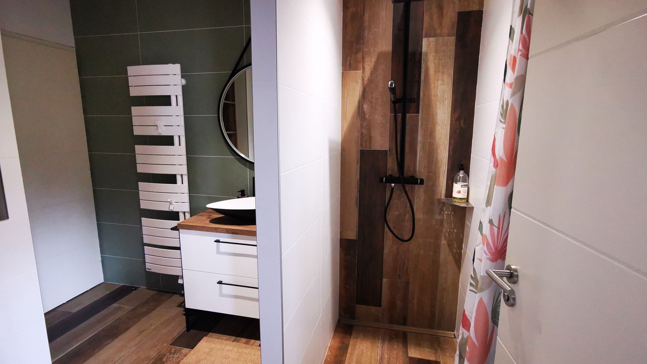 Photo of Bathroom in Les Landes-Genusson