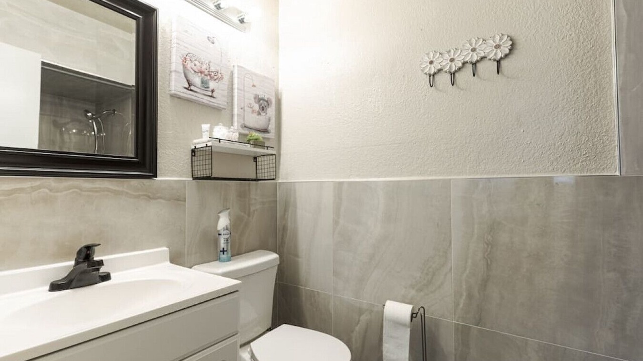 Photo of Bathroom in Central Oklahoma City