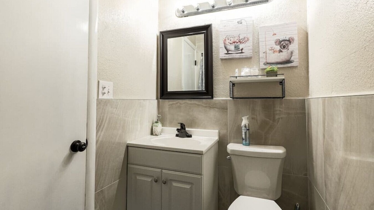 Photo of Bathroom in Central Oklahoma City