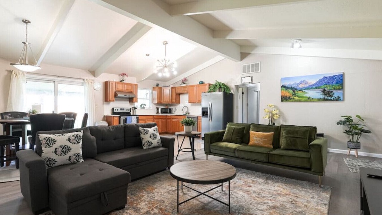 Photo of Livingroom in Central Oklahoma City