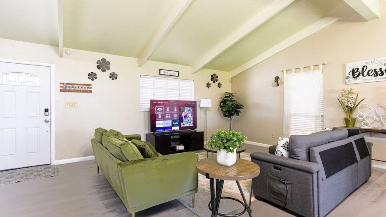 Photo of Livingroom in Central Oklahoma City